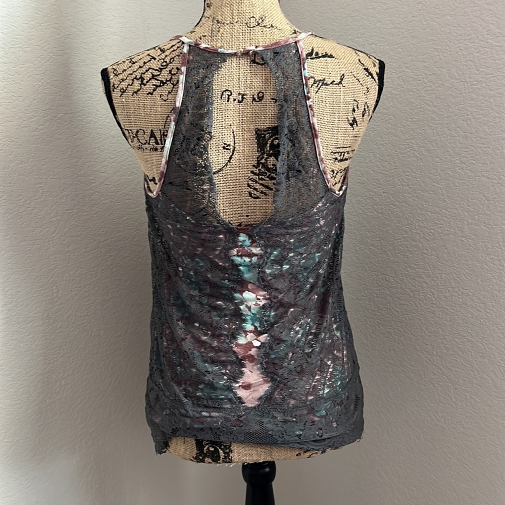Anthropologie Tank Top Laced Size Medium - Picture 7 of 15